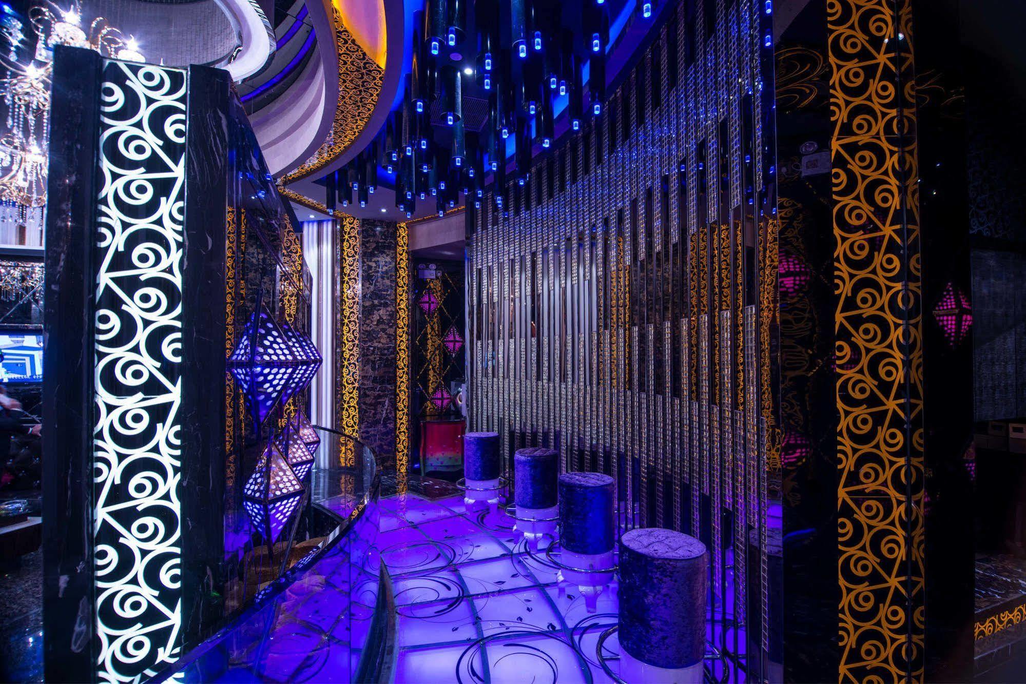 Malachite Hotel Dongguan Dongguan  Bagian luar foto