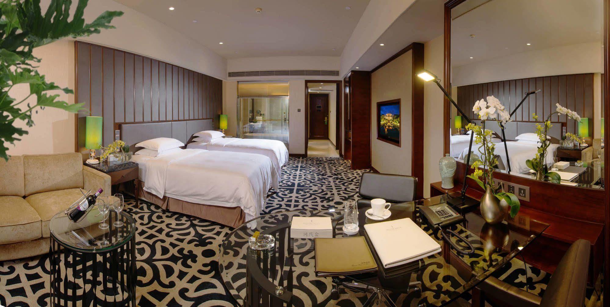 Malachite Hotel Dongguan Dongguan  Bagian luar foto
